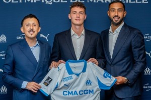 体育新闻-队报：周末马赛联赛主场对阵洛里昂，帕瓦尔有望担任首发中卫