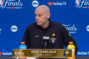 卡莱尔：很明显哈利伯顿没有100%恢复，但他不会缺席下场比赛