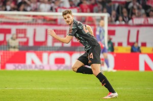 赛事直播-斯坦尼西奇坦言失误使对手重获节奏，此类情况必须避免